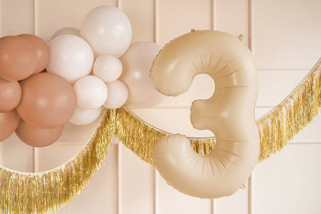 The number 3 Foil balloon, 72cm, beige, cream