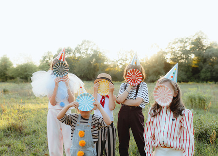 Party Hats with Pom-Poms, 16 cm, 6 pcs